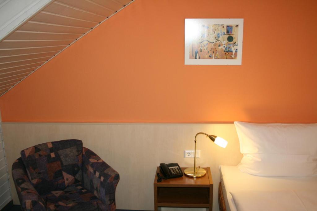 Hotel Am Bad Эсслинген Экстерьер фото